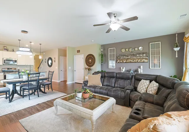 Photo 4 of Single family home for sale at 1221 Boswell Ct, Conway, SC 29526 | MLS# 2615417 | Listing updated on 2026-08-24