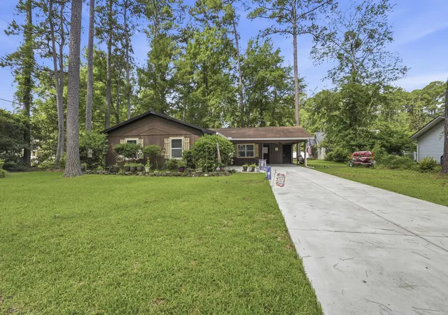 Photo 1 of Single family home for sale at 101 Quail Holw Rd, Myrtle Beach, SC 29579 | MLS# 2615420 | Listing updated on 2026-10-07