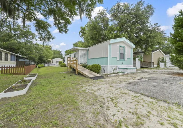 Homes for sale in Murrells Inlet, SC | 136 Crooked Island Circle, Murrells Inlet, SC 29576 | MLS# 2615456
