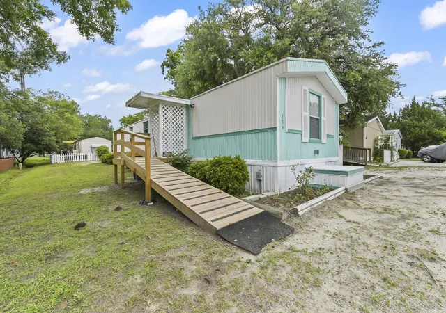 Homes for sale in Murrells Inlet, SC | 136 Crooked Island Circle, Murrells Inlet, SC 29576 | MLS# 2615456