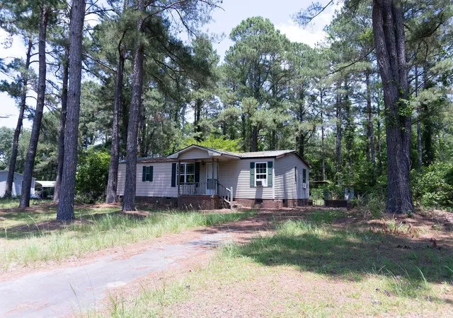 Photo 1 of Manufactured home for sale at 1175 Pond View Dr, Manning, SC 29102 | MLS# 2615560 | Listing updated on 2026-08-18