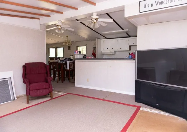 Photo 4 of Manufactured home for sale at 1175 Pond View Dr, Manning, SC 29102 | MLS# 2615560 | Listing updated on 2026-08-18