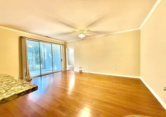 Listing Photo 4 - Condo for sale in building located at 4814 Innisbrook Ct, Myrtle Beach, SC 29579 - Unit #402