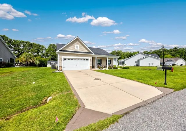 Photo 2 of Single family home for sale at 840 Derbyshire Ct, Conway, SC 29526 | MLS# 2615725 | Listing updated on 2026-09-18