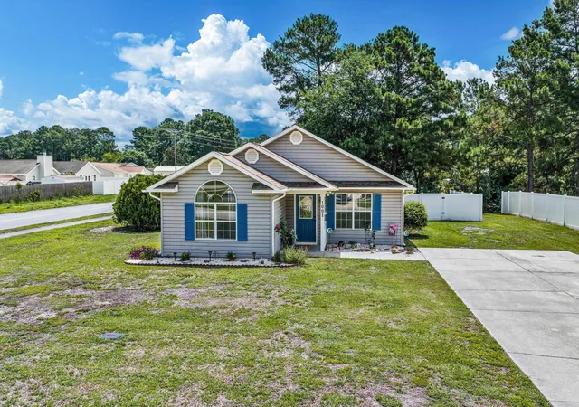 Photo 1 of Sale Pending at 1001 Chateau Dr, Conway, SC 29526 | MLS# 2615768 | Listing updated on 2026-10-01