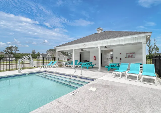 Photo 2 of Single family home for sale at 332 Nw Mayflower Dr, Calabash, NC 28467 | MLS# 2615781 | Listing updated on 2026-08-24