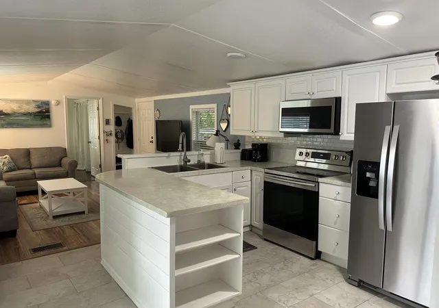 3rd image of 6 Shamrock Circle, Murrells Inlet, SC 29576 | MLS# 2615904