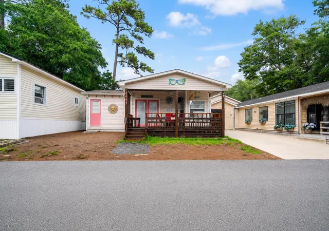 Photo 1 of Manufactured home for sale at 6001 1643 S Kings Hwy, Myrtle Beach, SC 29575 | MLS# 2615927 | Listing updated on 2026-06-24