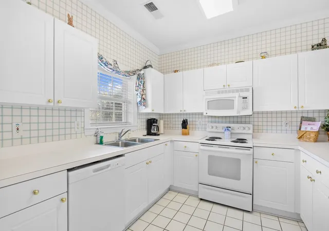 5th image of 5751 Oyster Catcher Dr, North Myrtle Beach, SC 29582