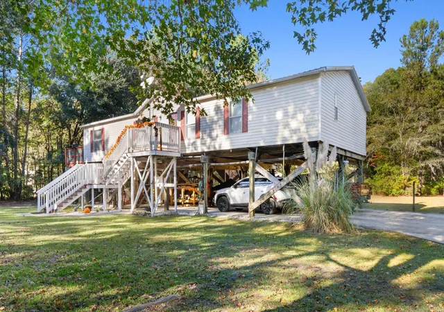 Photo 1 of Manufactured home for sale at 881 Rowe Pond Rd, Conway, SC 29526 | MLS# 2615959 | Listing updated on 2026-06-24
