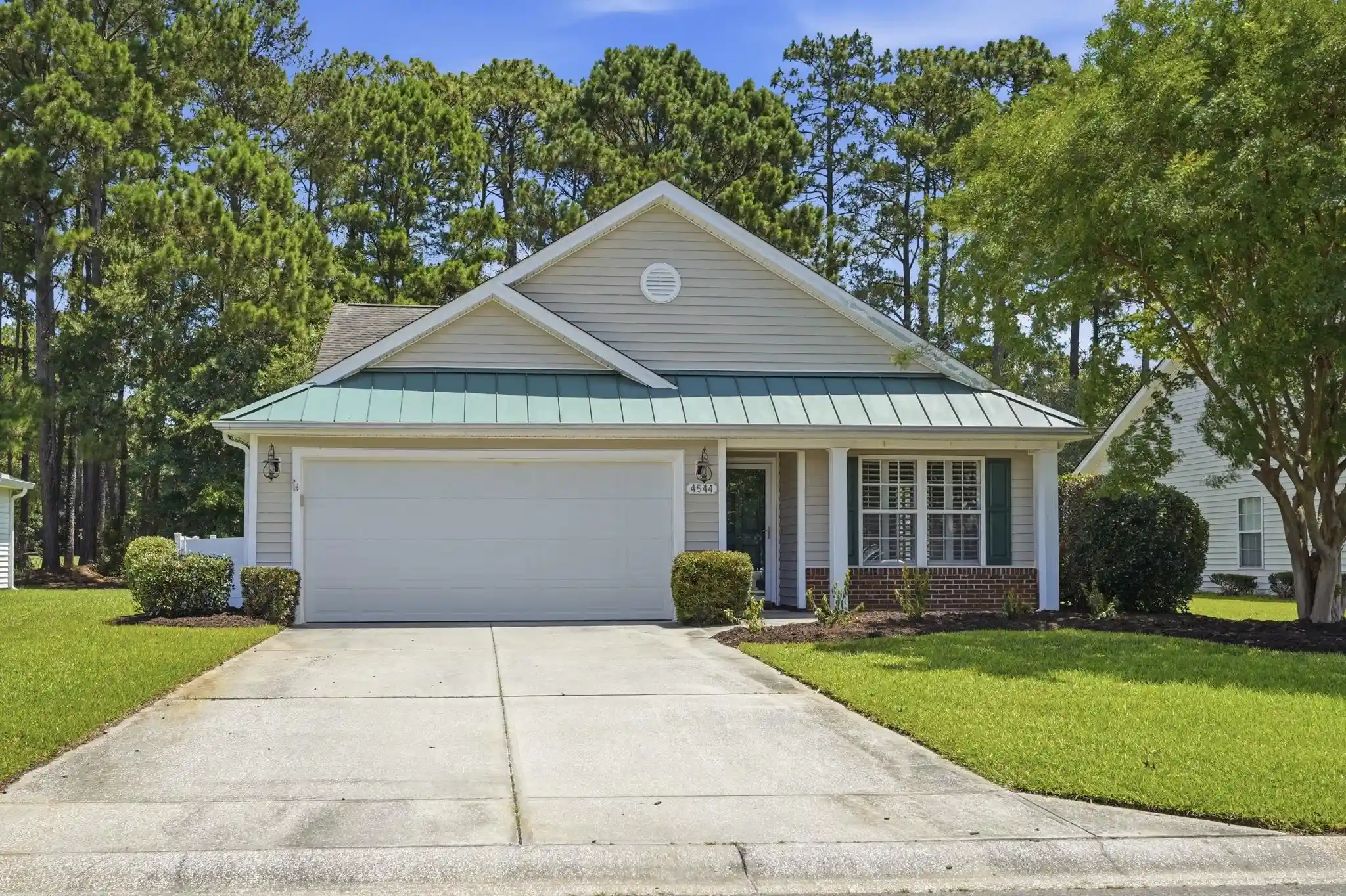 Photo 1 of Single family home for sale at 4544 Fringetree Dr, Murrells Inlet, SC 29576 | MLS# 2615961 | Listing updated on 2026-10-20