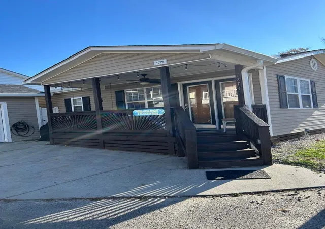 Photo 3 of Manufactured home for sale at 6001 1774 S Kings Hwy, Myrtle Beach, SC 29575 | MLS# 2615983 | Listing updated on 2026-09-29