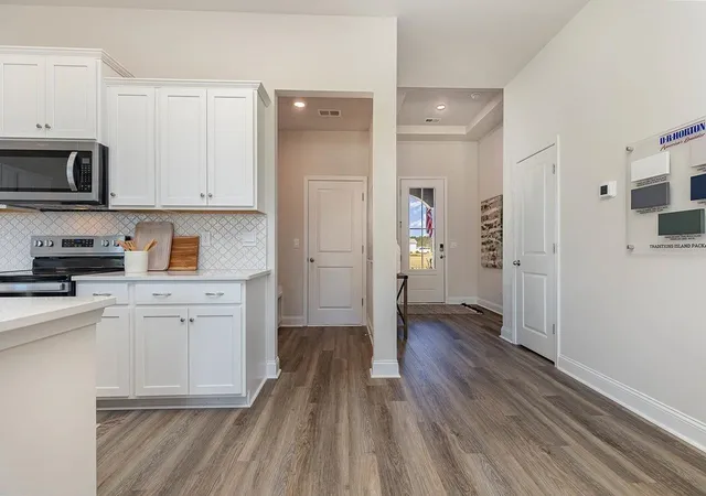 Photo 3 of Single family home for sale at 921 Ireland Dr, Longs, SC 29568 | MLS# 2615991 | Listing updated on 2026-07-09