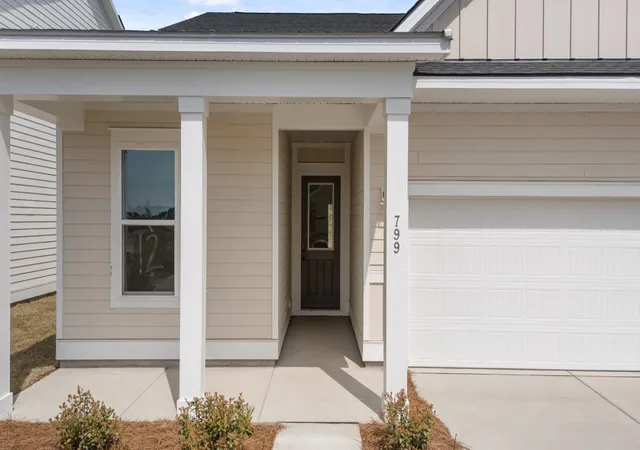 Photo 3 of Single family home for sale at 935 Triton Ave, Little River, SC 29566 | MLS# 2616004 | Listing updated on 2026-08-27