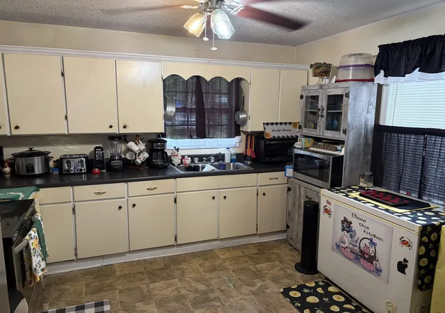 3rd image of 115 Floyd St, Mullins, SC 29574 | MLS# 2616005