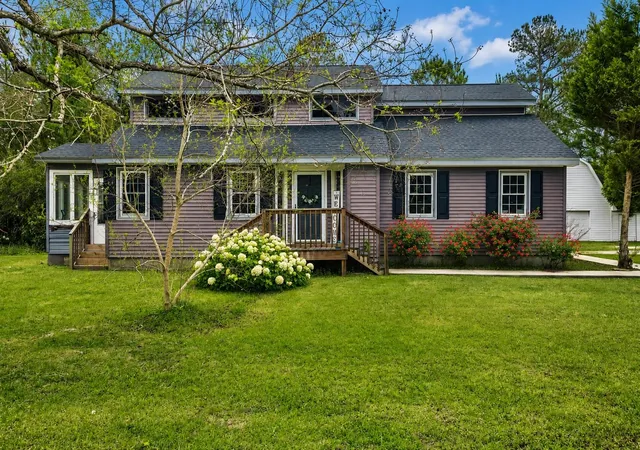 Photo 1 of Sale Pending at 948 Eagle Dr, Loris, SC 29569 | MLS# 2616033 | Listing updated on 2026-07-10