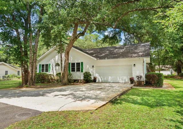 Homes for sale in Pawleys Island, SC | 489 Crooked Oak Dr, Pawleys Island, SC 29585 | MLS# 2616074