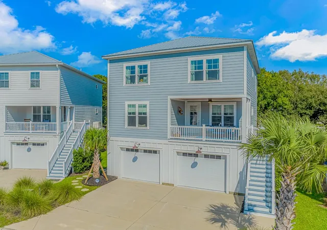 Photo 3 of Single family home for sale at 111 Enclave Pl, Pawleys Island, SC 29585 | MLS# 2616126 | Listing updated on 2026-08-17