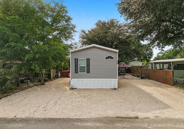 Photo 2 of Manufactured home for sale at 144 Crooked Is Cir, Murrells Inlet, SC 29576 | MLS# 2616170 | Listing updated on 2026-07-18