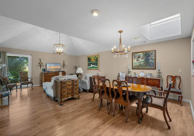 Photo 4 of Single family home for sale at 7 Valencia Cir, Myrtle Beach, SC 29572 | MLS# 2616177 | Listing updated on 2026-08-21