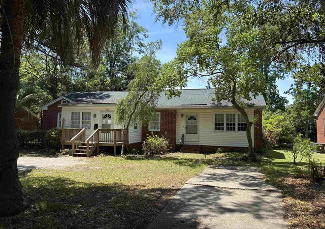 Photo 2 of Sale Pending at 1302 Saville St, Georgetown, SC 29440 | MLS# 2616190 | Listing updated on 2026-07-11