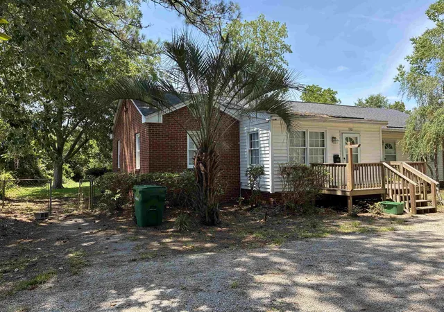 Photo 3 of Sale Pending at 1302 Saville St, Georgetown, SC 29440 | MLS# 2616190 | Listing updated on 2026-07-11