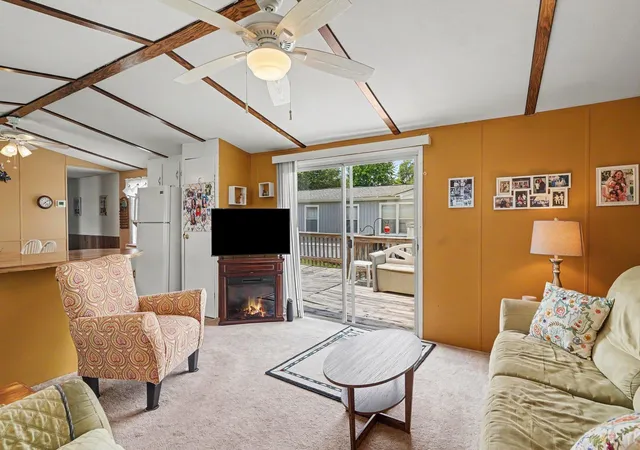 Photo 4 of Manufactured home for sale at 5 Crooked Is Cir, Murrells Inlet, SC 29576 | MLS# 2616192 | Listing updated on 2026-08-24