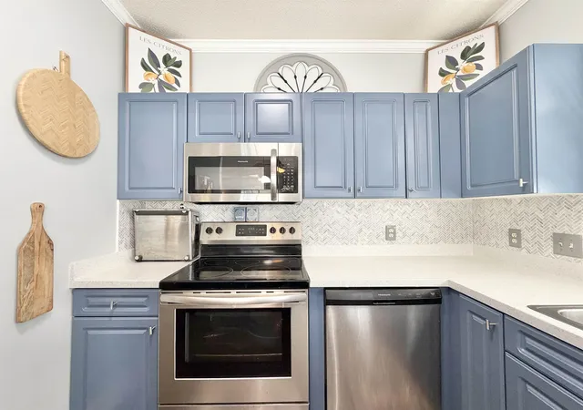 Listing Photo 5 - Condo for sale in building located at 4725 Wild Iris Dr, Myrtle Beach, SC 29577 - Unit #30-202