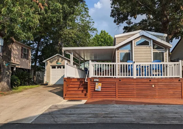 Photo 3 of Manufactured home for sale at 6001 S   5627 Kings Hwy, Myrtle Beach, SC 29575 | MLS# 2616311 | Listing updated on 2026-08-20