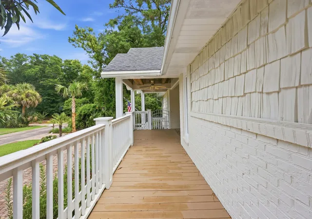 Homes for sale in Pawleys Island, SC | 366 Lakeshore Dr, Pawleys Island, SC 29585 | MLS# 2616355