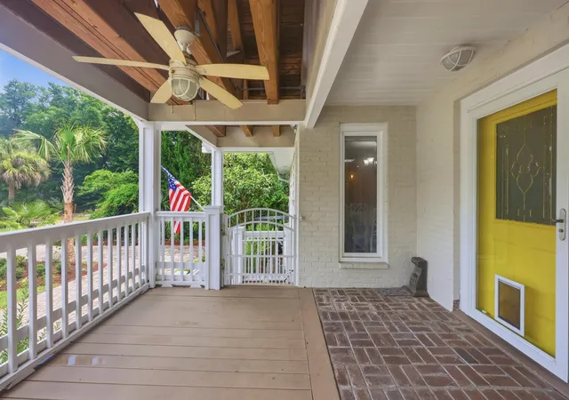 Homes for sale in Pawleys Island, SC | 366 Lakeshore Dr, Pawleys Island, SC 29585 | MLS# 2616355