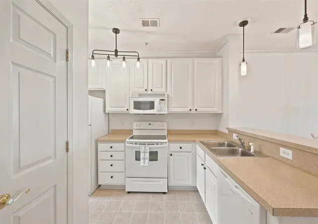 3rd image of 1100 Commons Blvd #307, Myrtle Beach, SC 29572 | MLS# 2616484
