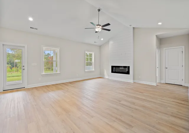 Photo 3 of Single family home for sale at 1421 Loop Cir, Longs, SC 29568 | MLS# 2616555 | Listing updated on 2026-07-22