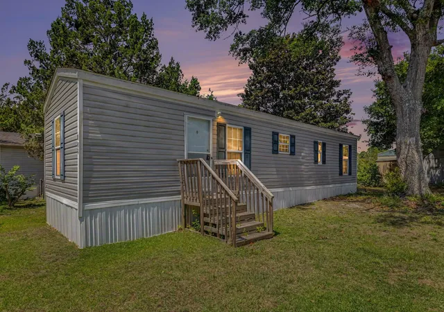 1st image of 128 Crooked Island Circle, Murrells Inlet, SC 29576 | MLS# 2616561