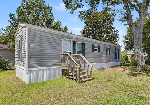 2nd image of 128 Crooked Island Circle, Murrells Inlet, SC 29576 | MLS# 2616561