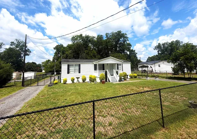 Homes for sale in Scranton, SC | 2109 N Church St, Scranton, SC 29591 | MLS# 2616749