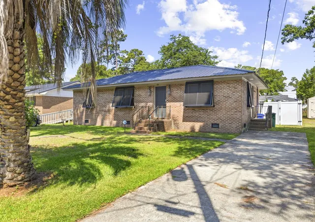Homes for sale in Surfside Beach, SC | 1016 Bay Dr, Surfside Beach, SC 29575 | MLS# 2616794