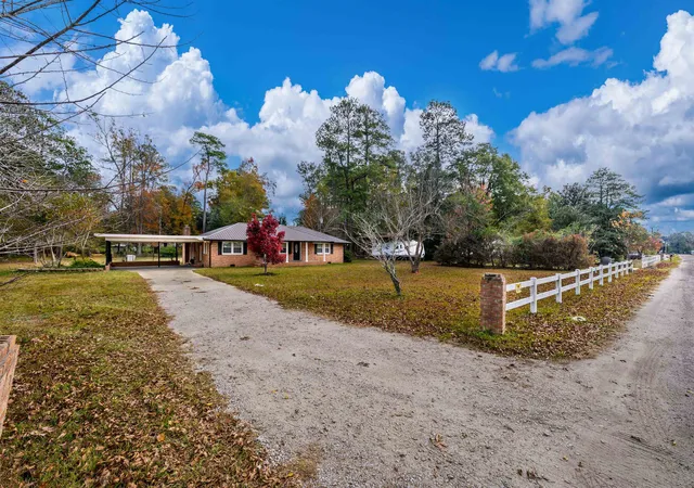 3rd image of 912 Camp Wiggins Rd, Florence, SC 29506 | MLS# 2616835