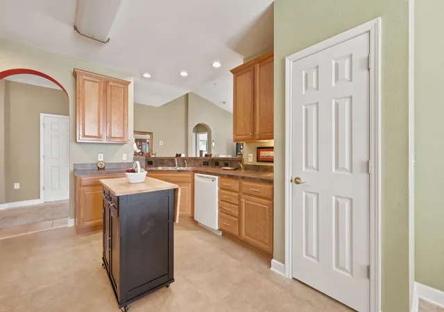 Homes for sale in Little River, SC | 557 Vermillion Dr, Little River, SC 29566 | MLS# 2616886