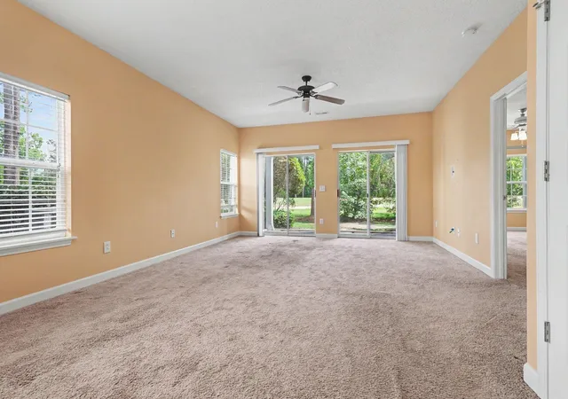 Listing Photo 4 - Condo for sale in building located at 907 Knl Shores Ct, Murrells Inlet, SC 29576 - Unit #101