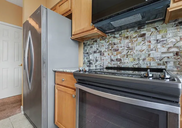 Listing Photo 5 - Condo for sale in building located at 907 Knl Shores Ct, Murrells Inlet, SC 29576 - Unit #101
