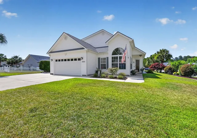 Photo 1 of Single family home for sale at 3642 Springdale Dr, Little River, SC 29566 | MLS# 2617062 | Listing updated on 2026-08-25