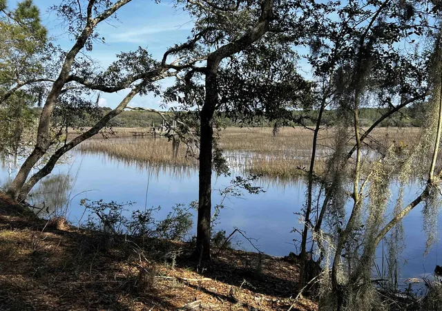 1st image of 27 Pleasant Pl Dr, Beaufort, SC 29907 | MLS# 2617080
