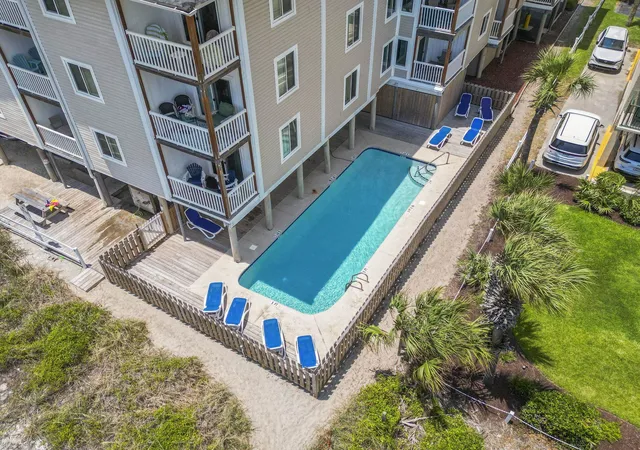 Homes for sale in North Myrtle Beach, SC | 4509 Ocean Blvd, North Myrtle Beach, SC 29582 | Houzeo