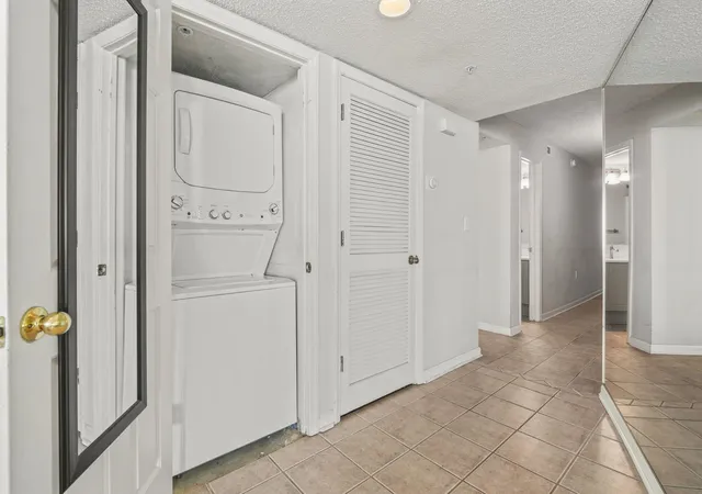 Homes for sale in North Myrtle Beach, SC | 201 S Ocean Blvd, North Myrtle Beach, SC 29582 | Houzeo