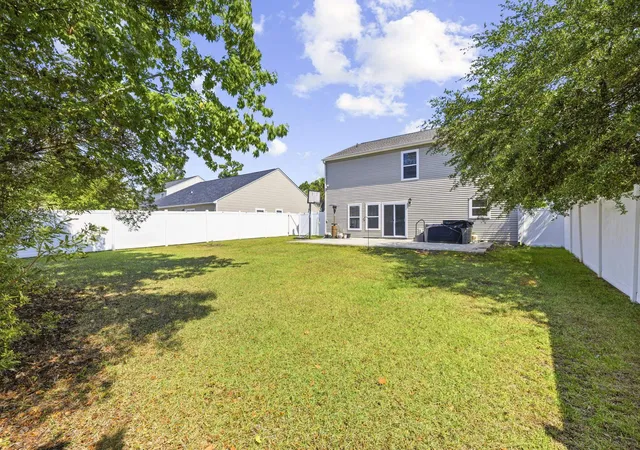 Photo 2 of Sale Pending at 127 Weeping Willow Dr, Myrtle Beach, SC 29579 | MLS# 2617144 | Listing updated on 2026-10-05