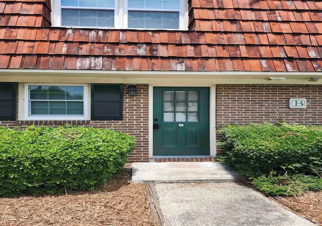 Listing Photo 1 - Condo for sale in building located at 1025 Carolina Rd, Conway, SC 29526 - Unit #B-2