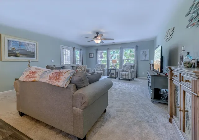 3rd image of 4665 Fringetree Dr, Murrells Inlet, SC 29576