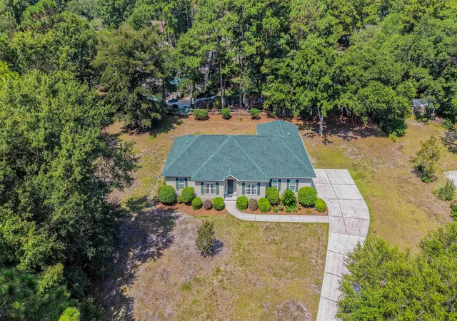 Photo 3 of Single family home for sale at 300 Russell Dr, Pawleys Island, SC 29585 | MLS# 2617376 | Listing updated on 2026-08-31