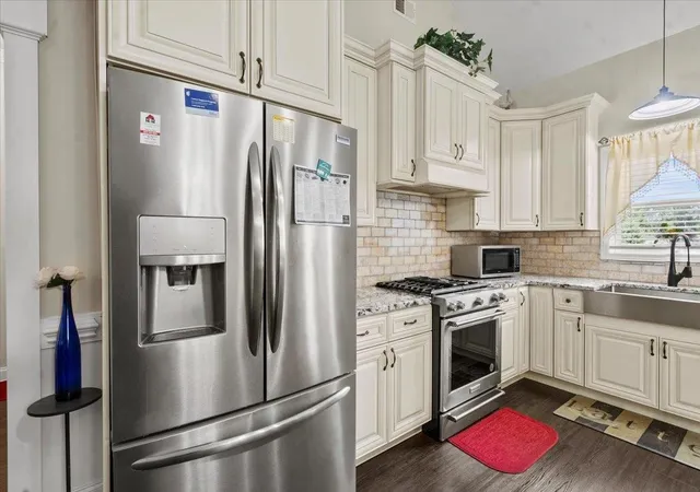 5th image of 2215 Mclaurin Rd, Florence, SC 29501 | MLS# 2617429